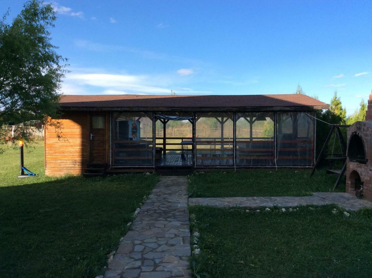 Bran White Clouds House And Chalet Exterior photo